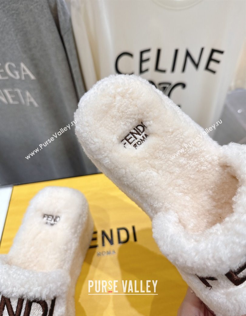 Fendi Sunshine Platform Slides Sandal in Shearling Wool White 2025 FE103001 (MD-251030009)