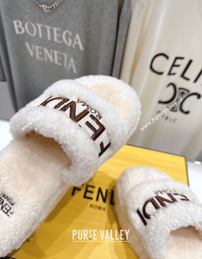 Fendi Sunshine Platform Slides Sandal in Shearling Wool White 2025 FE103001 (MD-251030009)