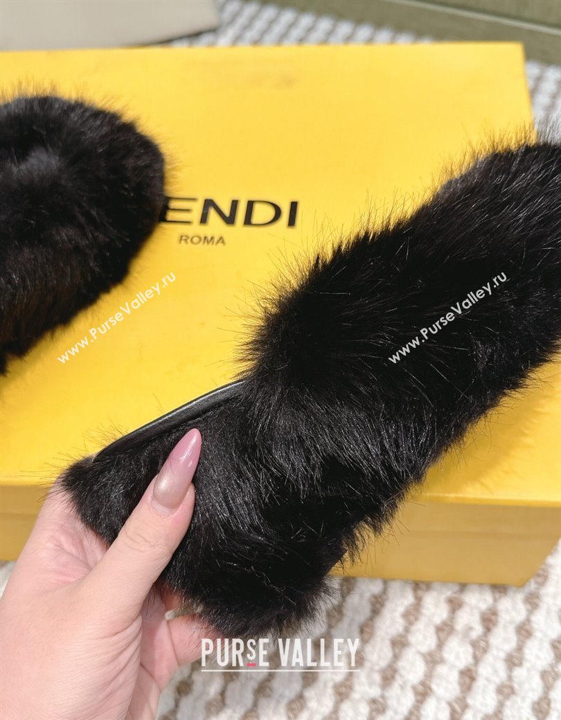 Fendi Arco Wedge Mules 7.5cm in Rabbit Fur Black 2025 (MD-251030004)