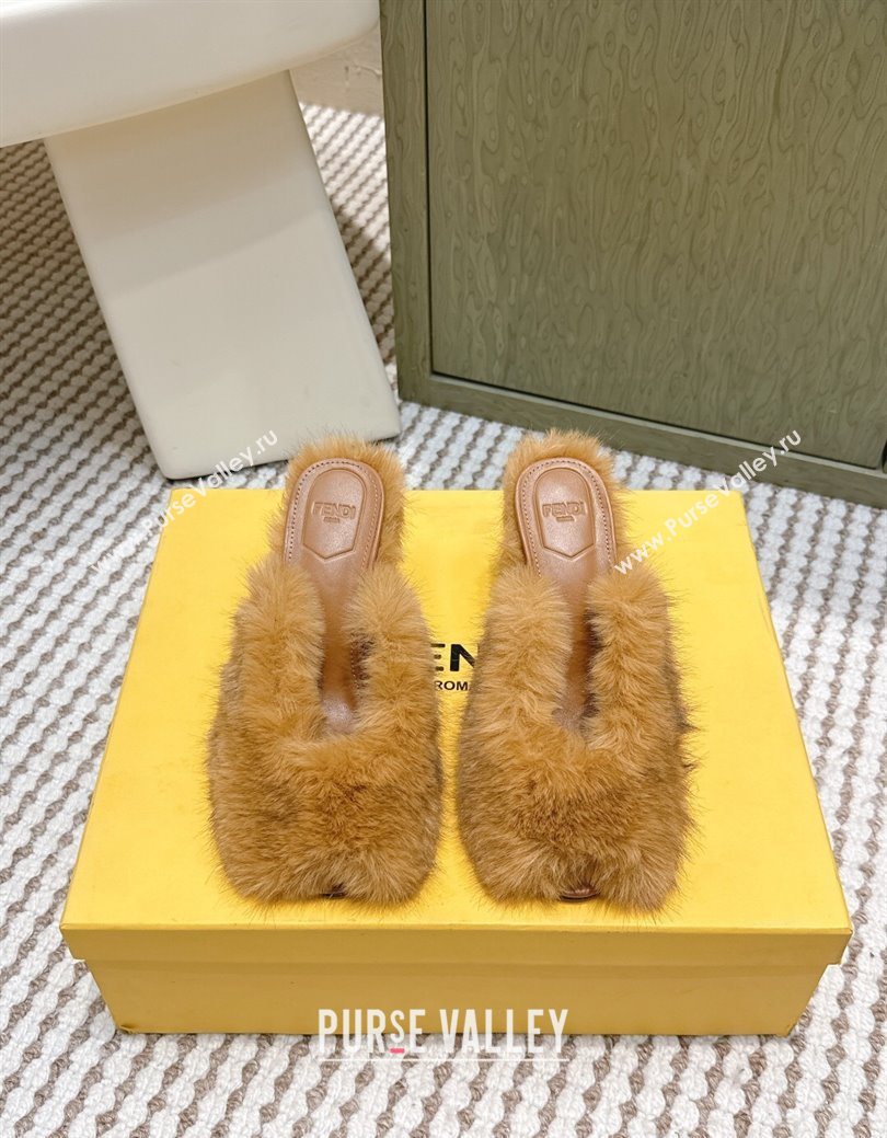 Fendi Arco Wedge Mules 7.5cm in Rabbit Fur Beige 2025 (MD-251030006)