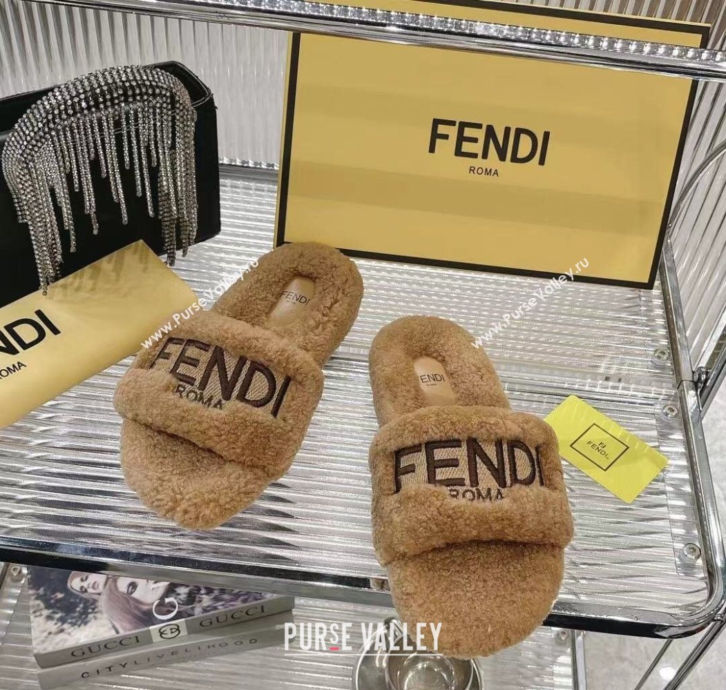 Fendi Flat Slides Sandal in Shearling Wool Beige 2025 FE103002 (MD-251030011)