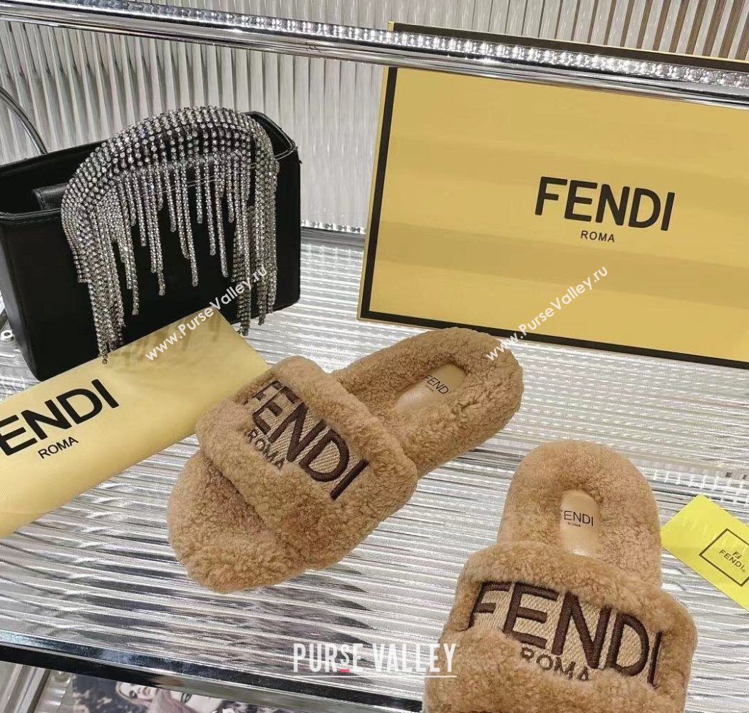 Fendi Flat Slides Sandal in Shearling Wool Beige 2025 FE103002 (MD-251030011)