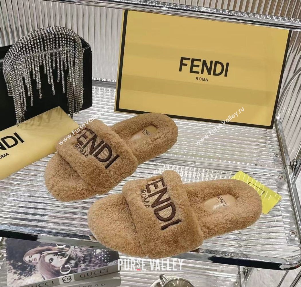 Fendi Flat Slides Sandal in Shearling Wool Beige 2025 FE103002 (MD-251030011)