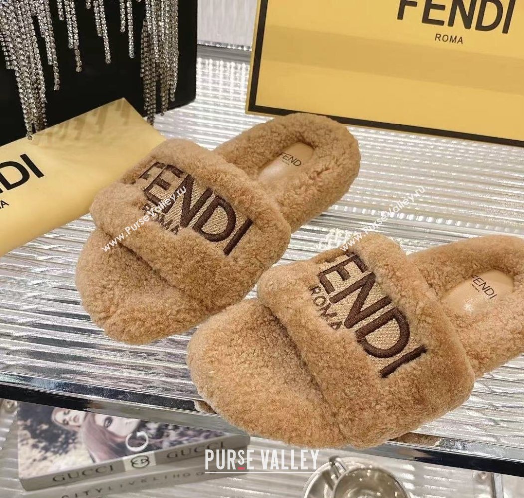 Fendi Flat Slides Sandal in Shearling Wool Beige 2025 FE103002 (MD-251030011)