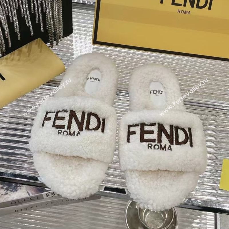 Fendi Flat Slides Sandal in Shearling Wool White 2025 FE103002 (MD-251030013)
