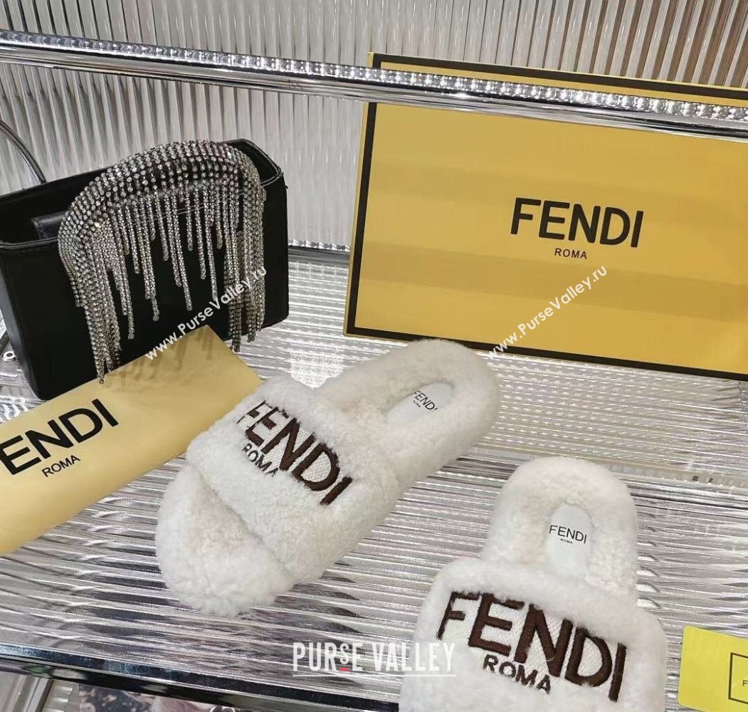Fendi Flat Slides Sandal in Shearling Wool White 2025 FE103002 (MD-251030013)
