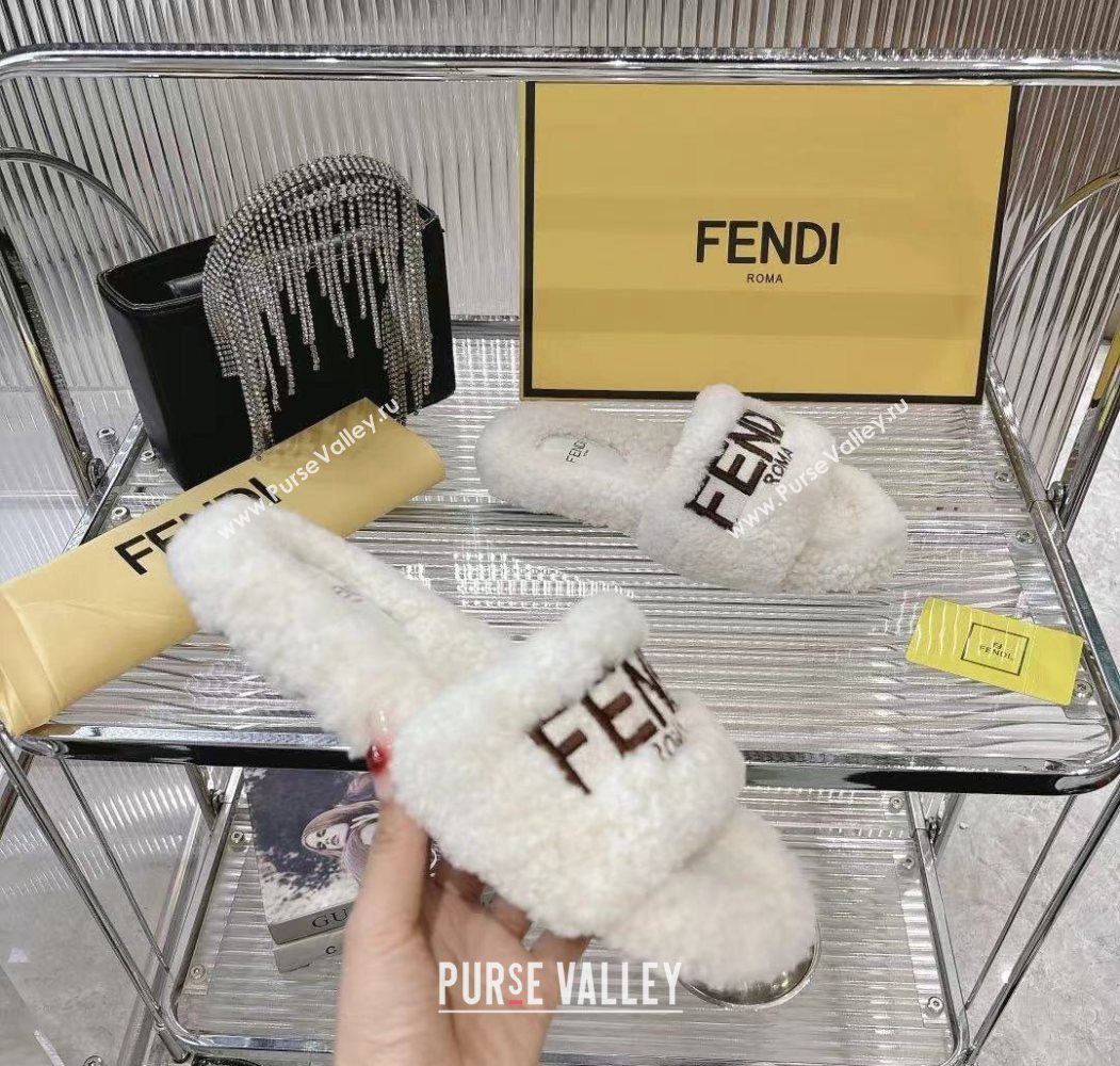Fendi Flat Slides Sandal in Shearling Wool White 2025 FE103002 (MD-251030013)