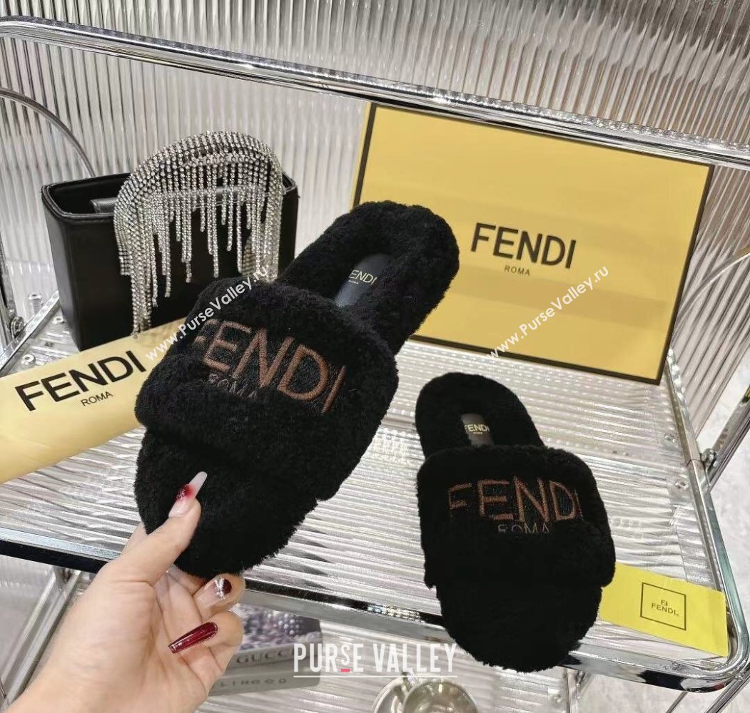 Fendi Flat Slides Sandal in Shearling Wool Black 2025 FE103002 (MD-251030014)