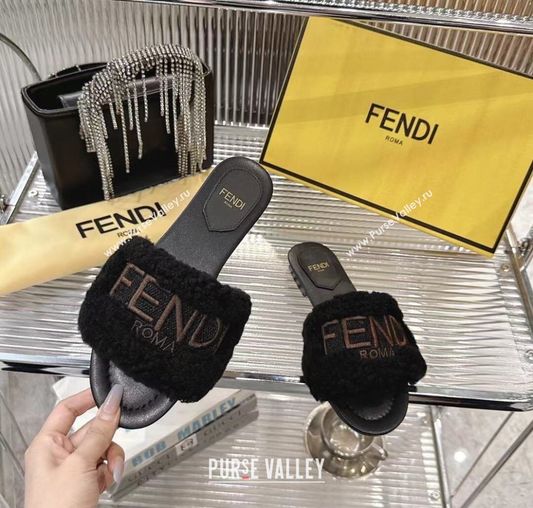 Fendi Flat Slides Sandal in Shearling Wool Black 2025 FE103003 (MD-251030017)