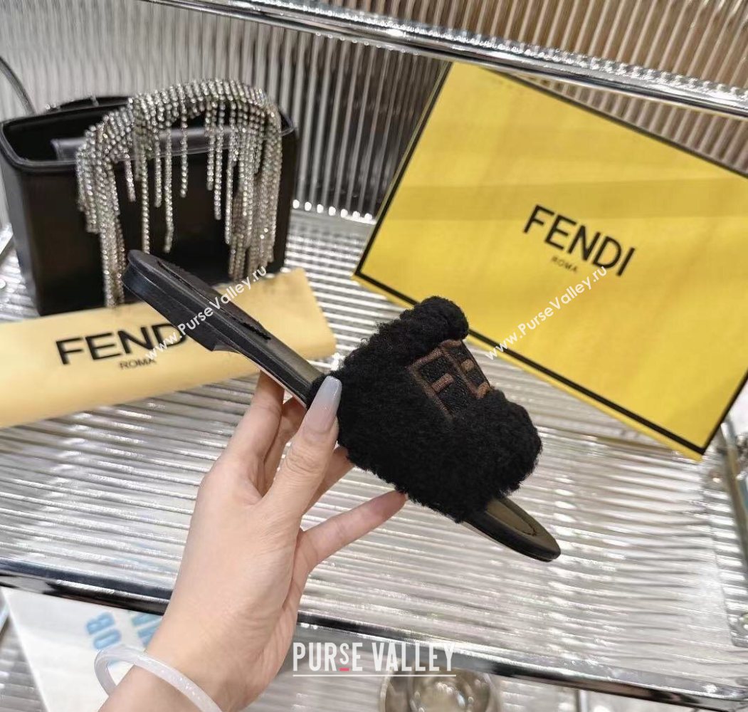 Fendi Flat Slides Sandal in Shearling Wool Black 2025 FE103003 (MD-251030017)