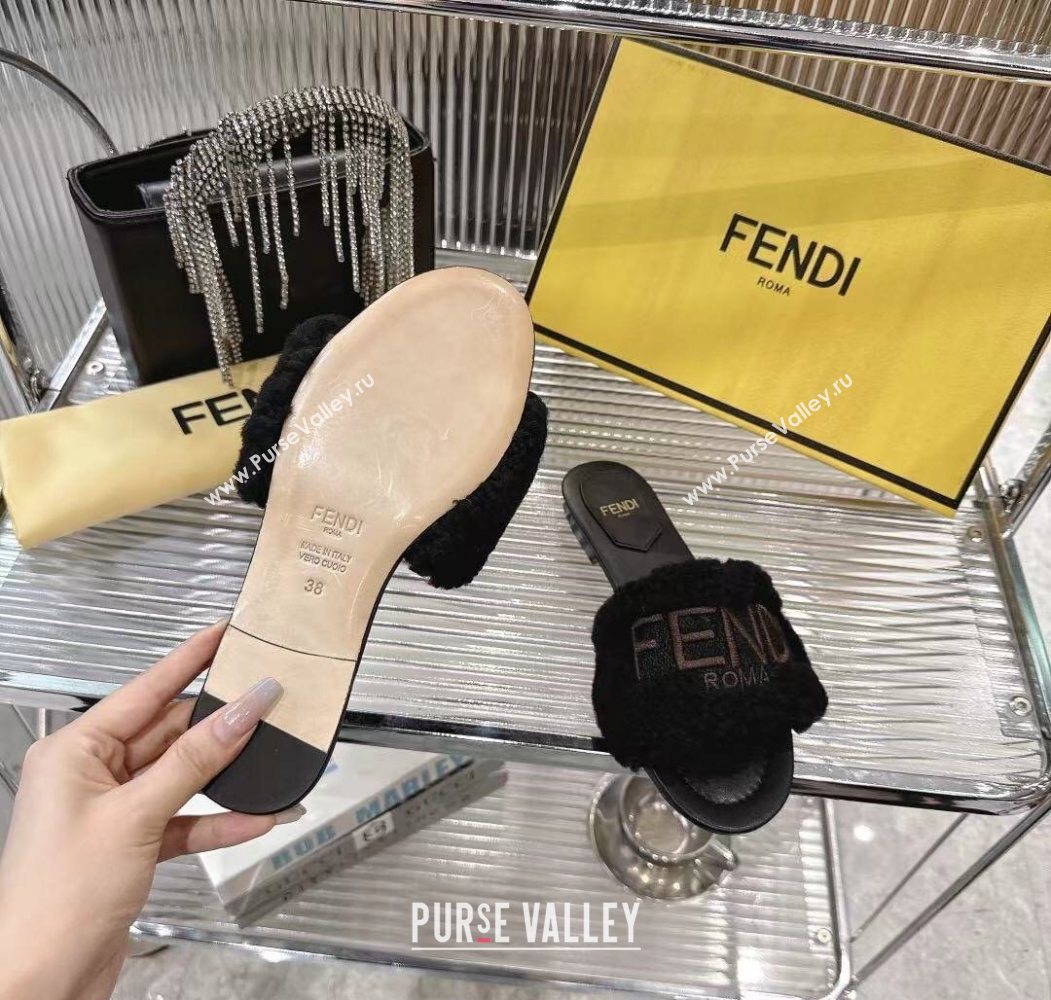 Fendi Flat Slides Sandal in Shearling Wool Black 2025 FE103003 (MD-251030017)