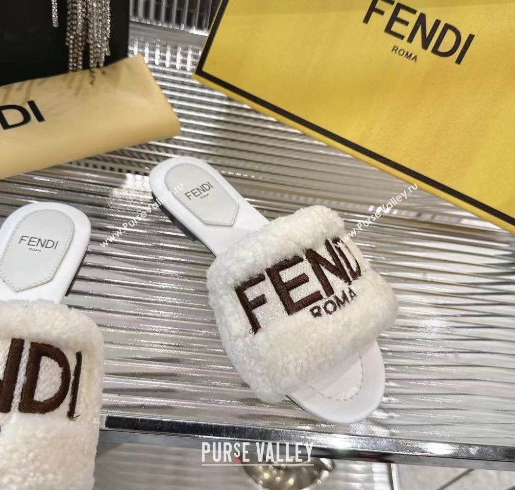 Fendi Flat Slides Sandal in Shearling Wool White 2025 FE103003 (MD-251030018)