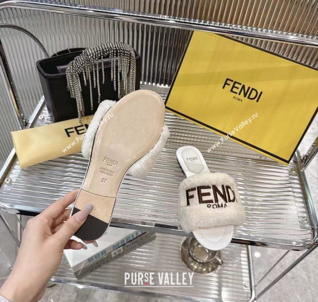 Fendi Flat Slides Sandal in Shearling Wool White 2025 FE103003 (MD-251030018)