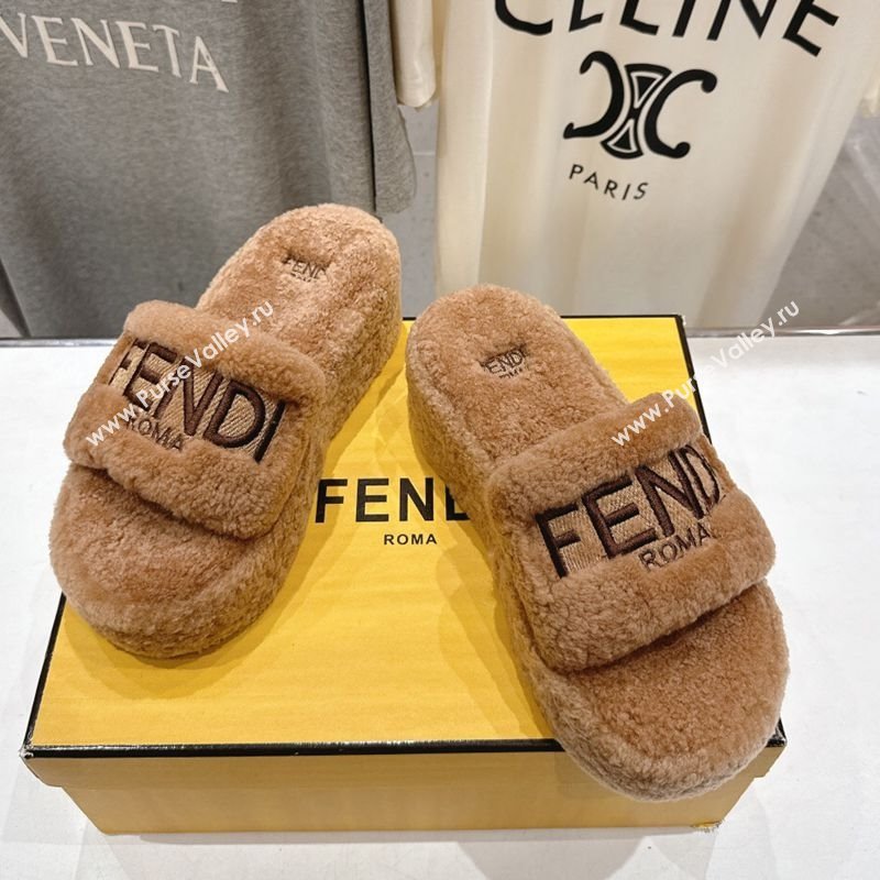 Fendi Sunshine Platform Slides Sandal in Shearling Wool Light Brown 2025 FE103001 (MD-251030007)