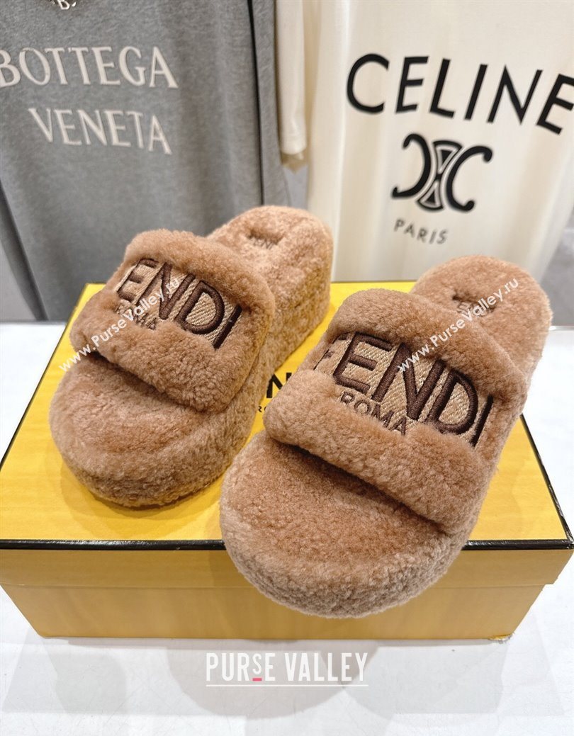 Fendi Sunshine Platform Slides Sandal in Shearling Wool Light Brown 2025 FE103001 (MD-251030007)