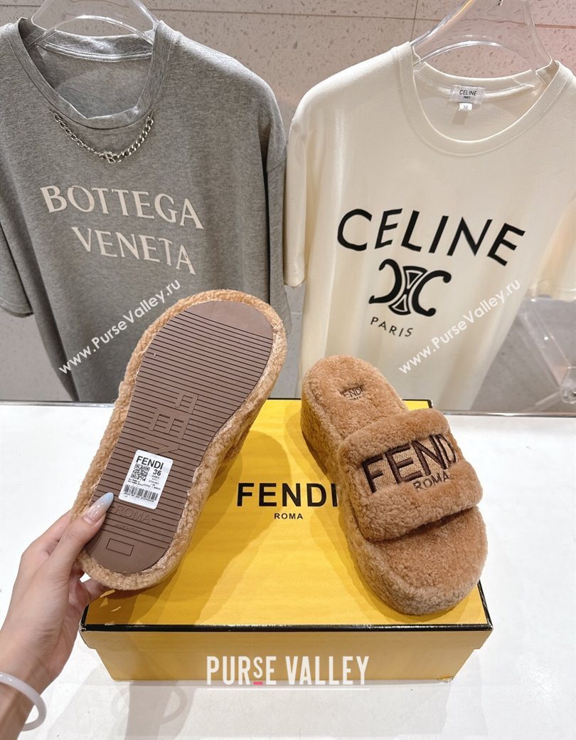 Fendi Sunshine Platform Slides Sandal in Shearling Wool Light Brown 2025 FE103001 (MD-251030007)