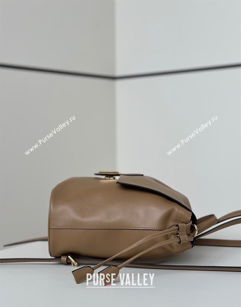 Fendi Backpack Bag in Leather Beige 2025 8689 (CL-251124007)