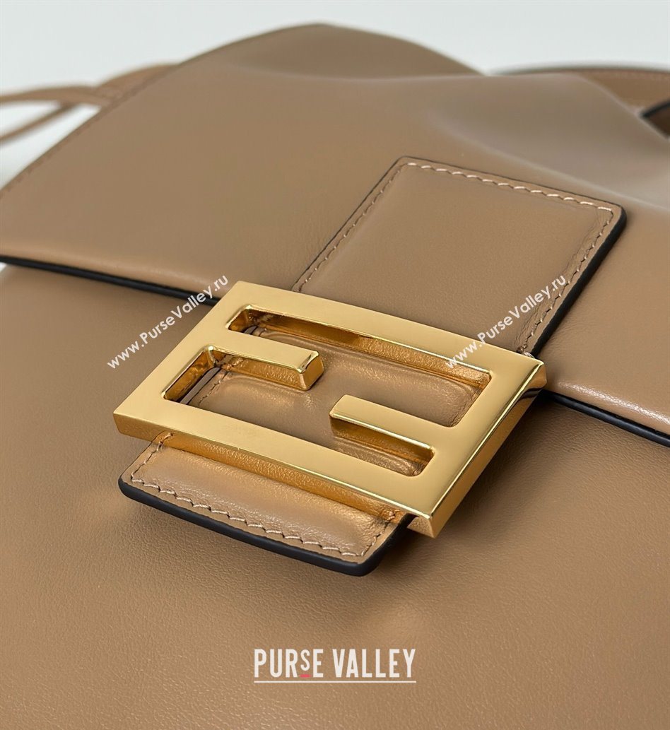 Fendi Backpack Bag in Leather Beige 2025 8689 (CL-251124007)