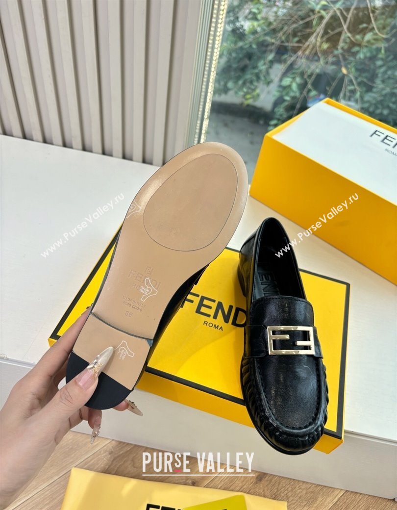Fendi Baguette Flat Loafers in Shiny Calfskin Leather Black 2025 FE121603 (MD-251216086)