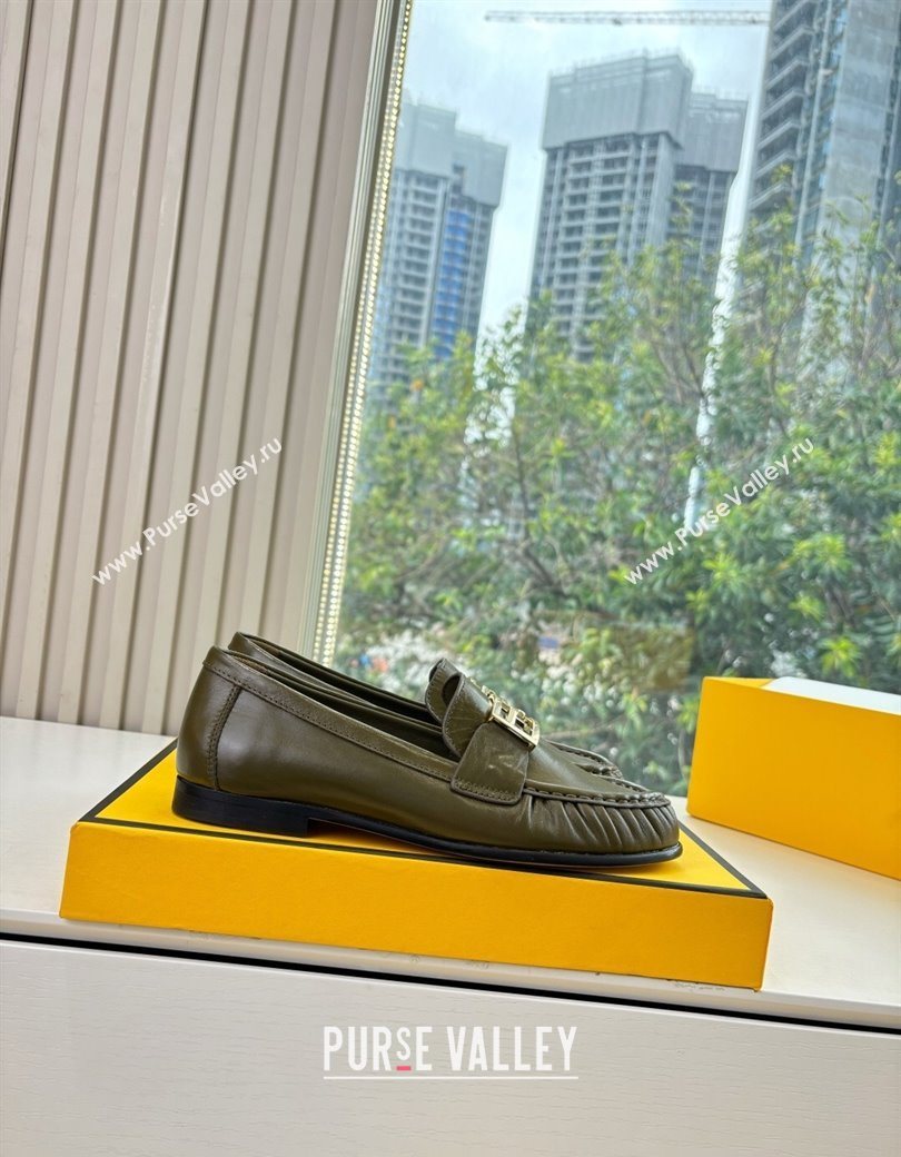 Fendi Baguette Flat Loafers in Shiny Calfskin Leather Green 2025 FE121603 (MD-251216087)