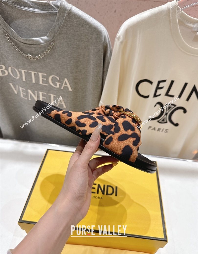 Fendi Feel Flat Slides Sandal in Leopard Print with D-ring Buckle Brown 2025 (MD-251216060)