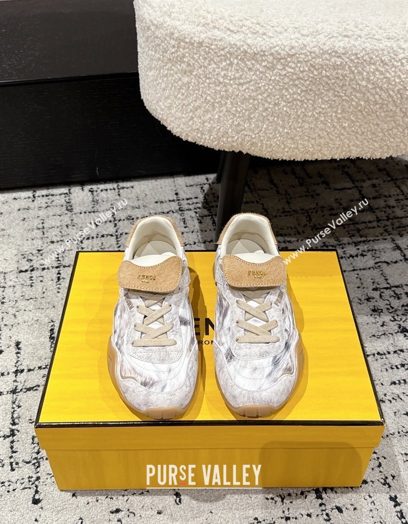 Fendi Wave Pulse Low-tops Sneakers in Fabric and Suede White/Grey 2025 (MD-251216070)