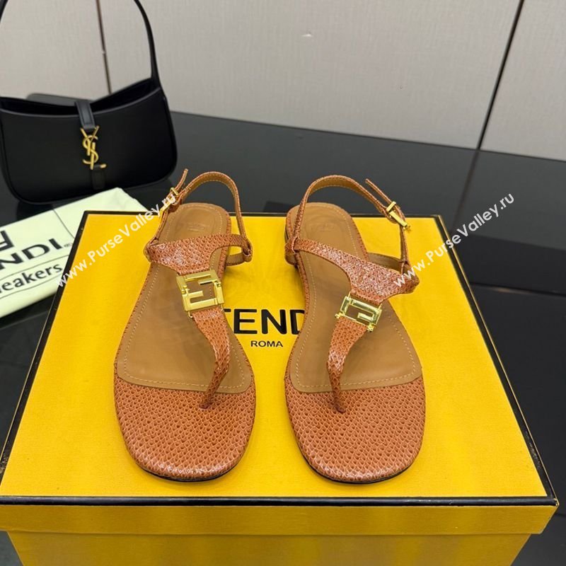 Fendi Delfina Flat Thong Sandals in Embossed Leather Light Brown 2026 FE030201 (MD-260302004)