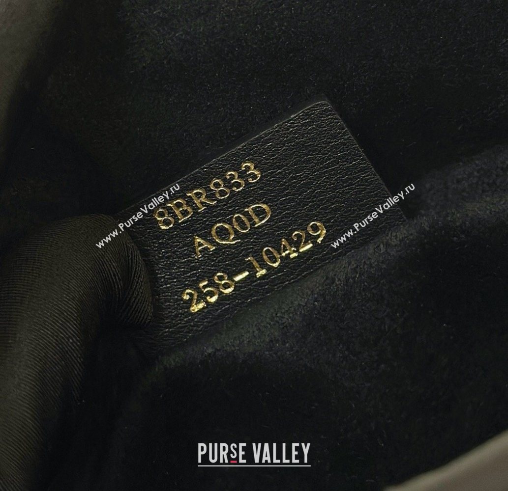 Fendi Mamma Baguette Large Bag in Chevron Leather Black 2026 8677L (CL-260409102)