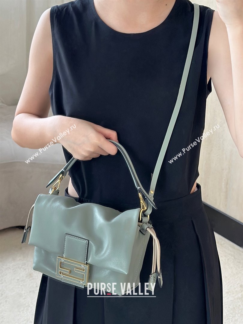 Fendi Mamma Baguette Small Bag in Nappa Leather Light Grey 2025 8677S (CL-250807021)