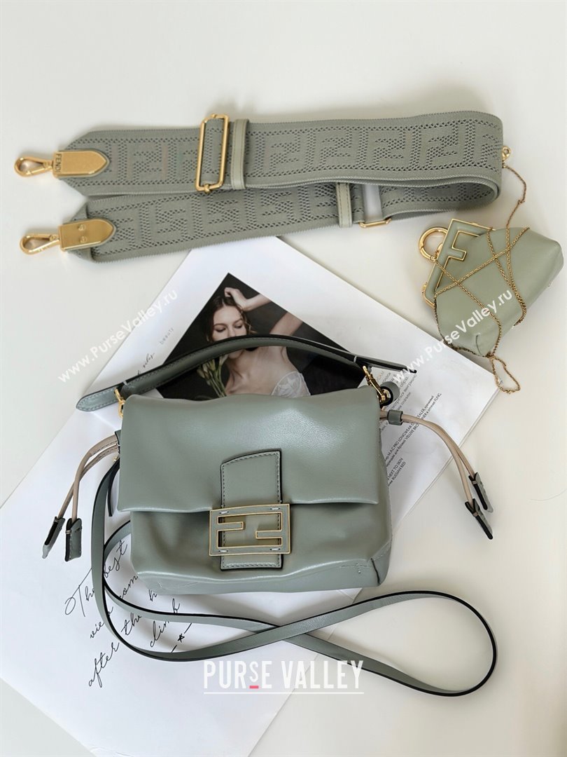 Fendi Mamma Baguette Small Bag in Nappa Leather Light Grey 2025 8677S (CL-250807021)