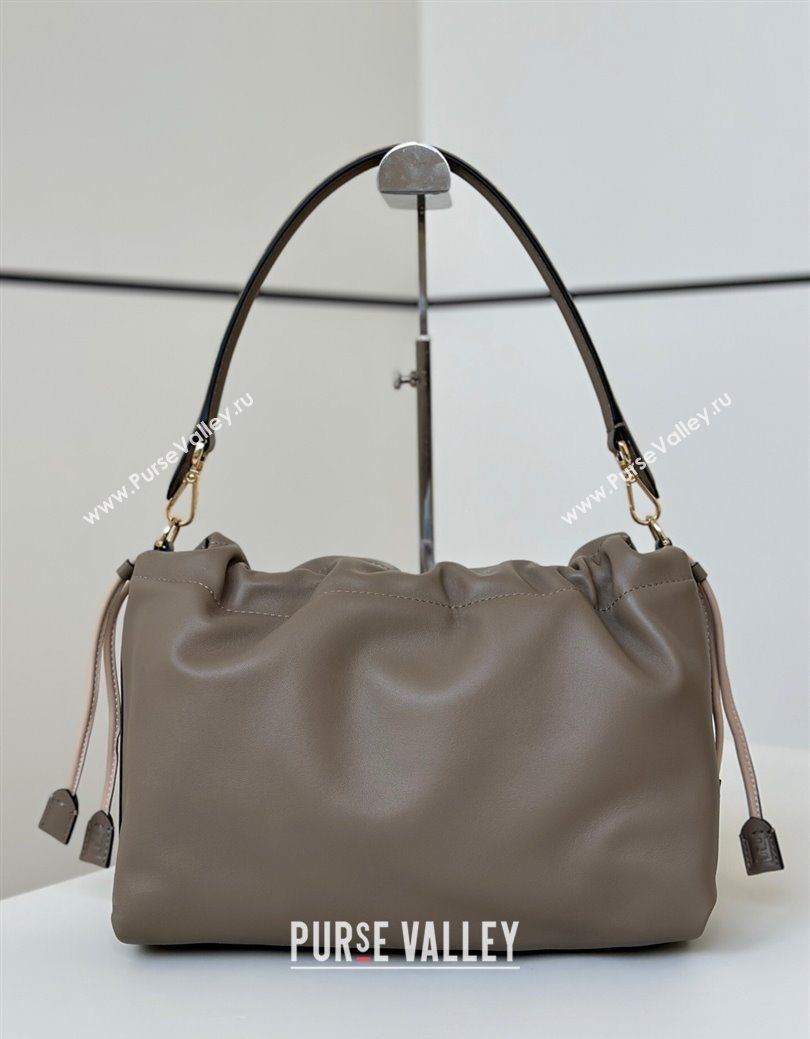 Fendi Mamma Baguette Large Bag in Nappa Leather Dove Grey 2025 8677L (CL-250628002)