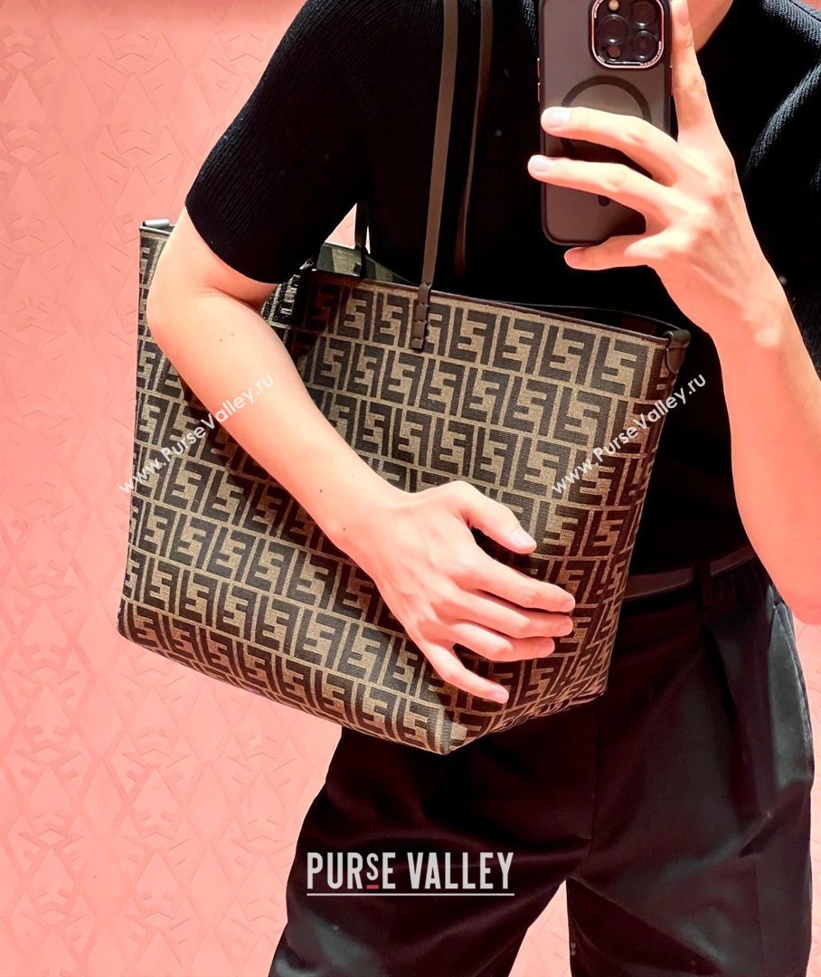 Fendi Large Roll Reversible shopper Tote Bag in Tobacco brown FF jacquard and striped Pequin fabric 2026 8661L (CL-260409098)