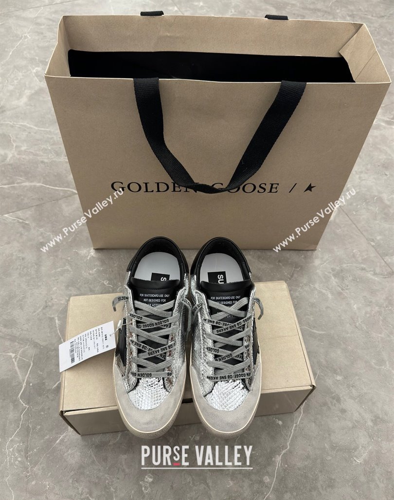 Golden Goose Super-Star Sneakers in Embossed silver leather with Black Leather star and heel tab 2024 (13-241009048)