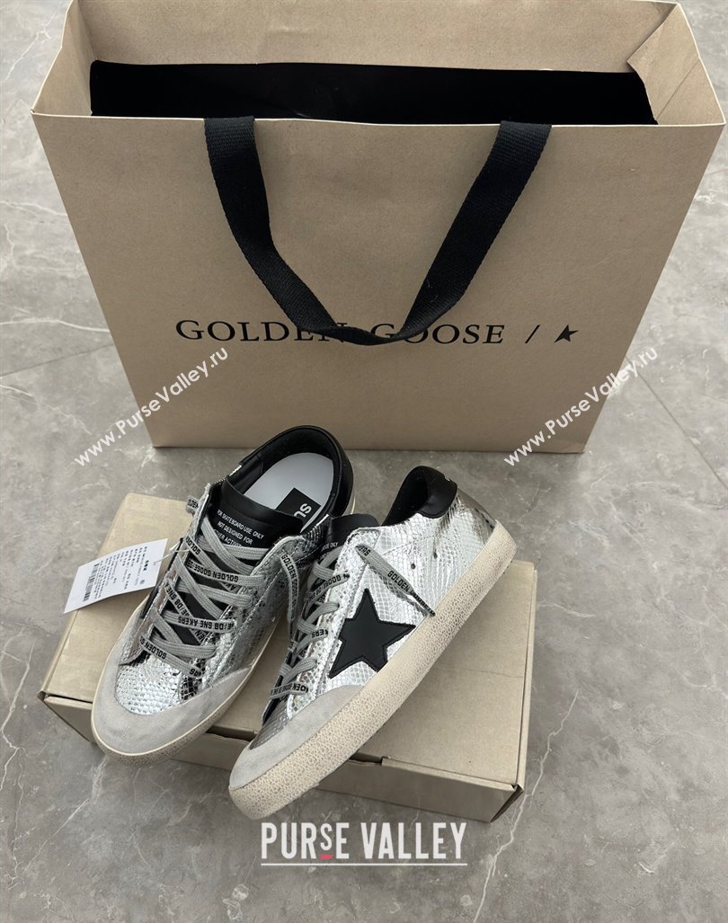 Golden Goose Super-Star Sneakers in Embossed silver leather with Black Leather star and heel tab 2024 (13-241009048)