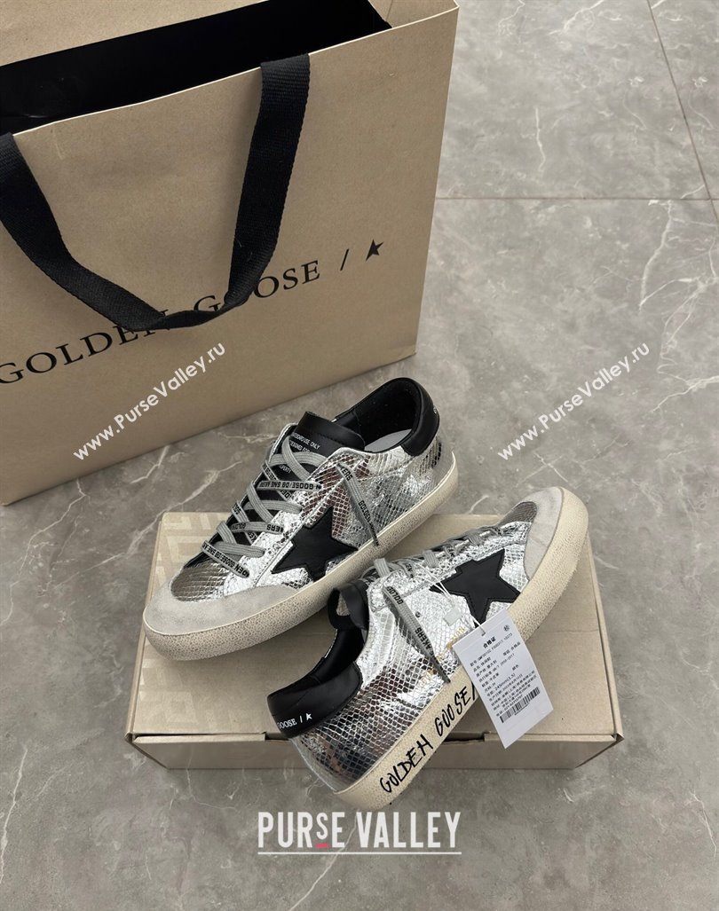 Golden Goose Super-Star Sneakers in Embossed silver leather with Black Leather star and heel tab 2024 (13-241009048)