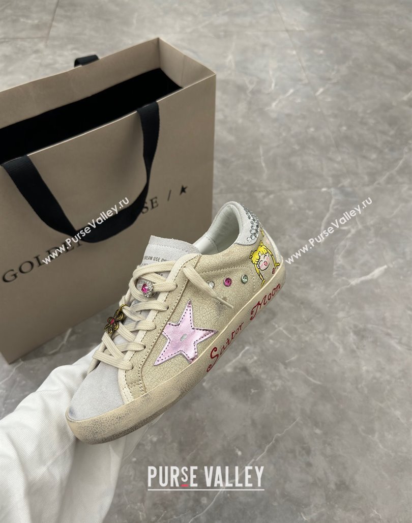 Golden Goose Super-Star Sneakers in Beige Crinkle Leather and Suede with Moon Print 2024 (13-240530002)