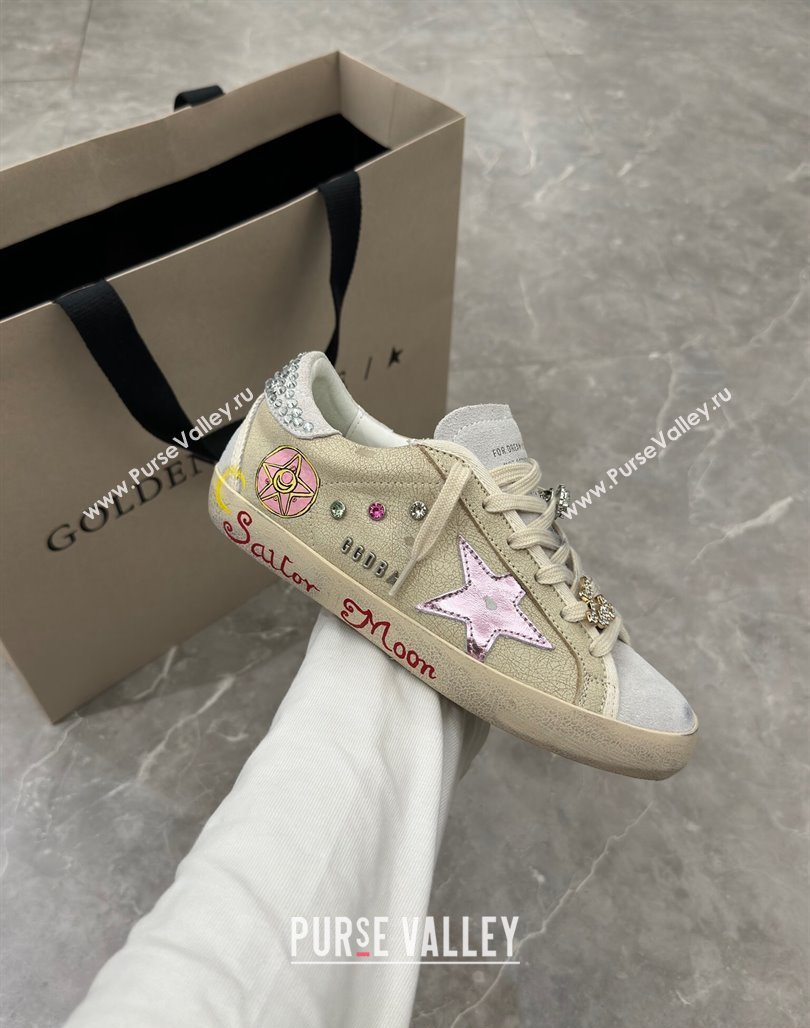 Golden Goose Super-Star Sneakers in Beige Crinkle Leather and Suede with Moon Print 2024 (13-240530002)