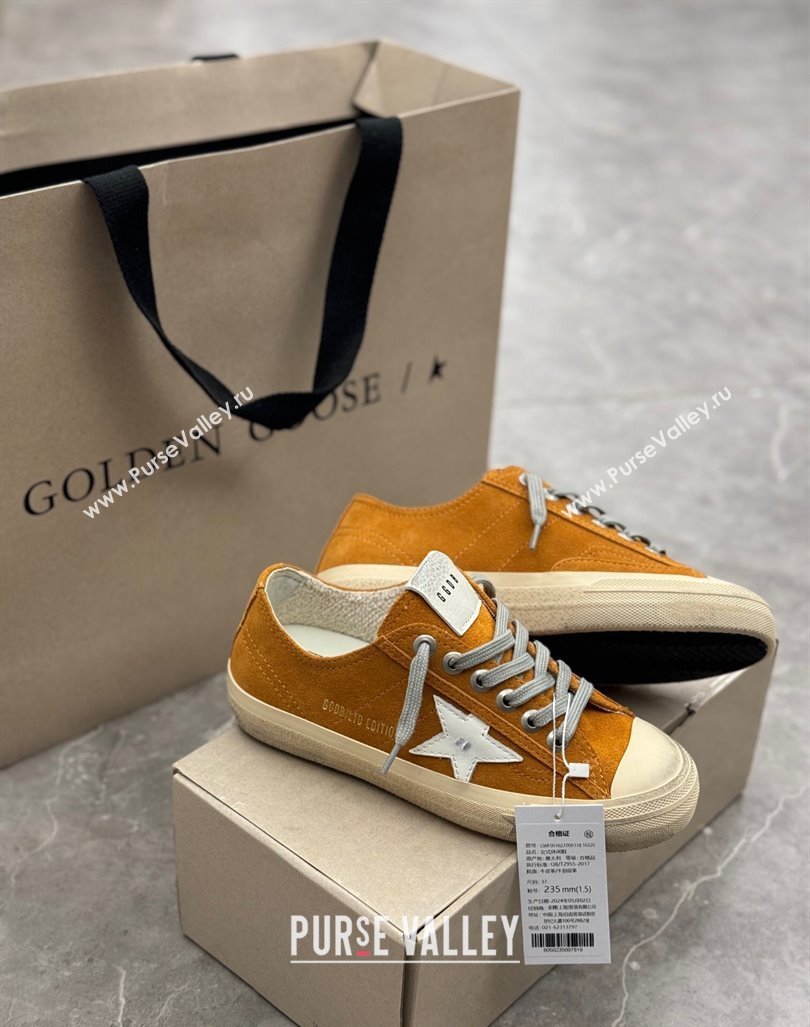 Golden Goose Womens V-Star sneakers in yellow suede with a white leather star 2024 (13-241009067)