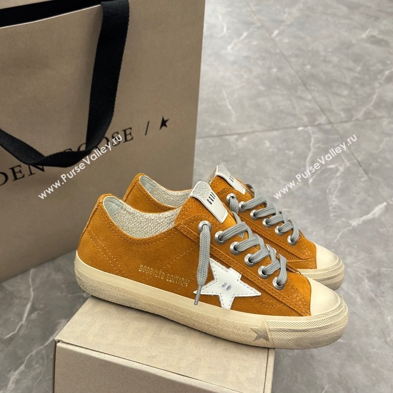 Golden Goose Womens V-Star sneakers in yellow suede with a white leather star 2024 (13-241009067)