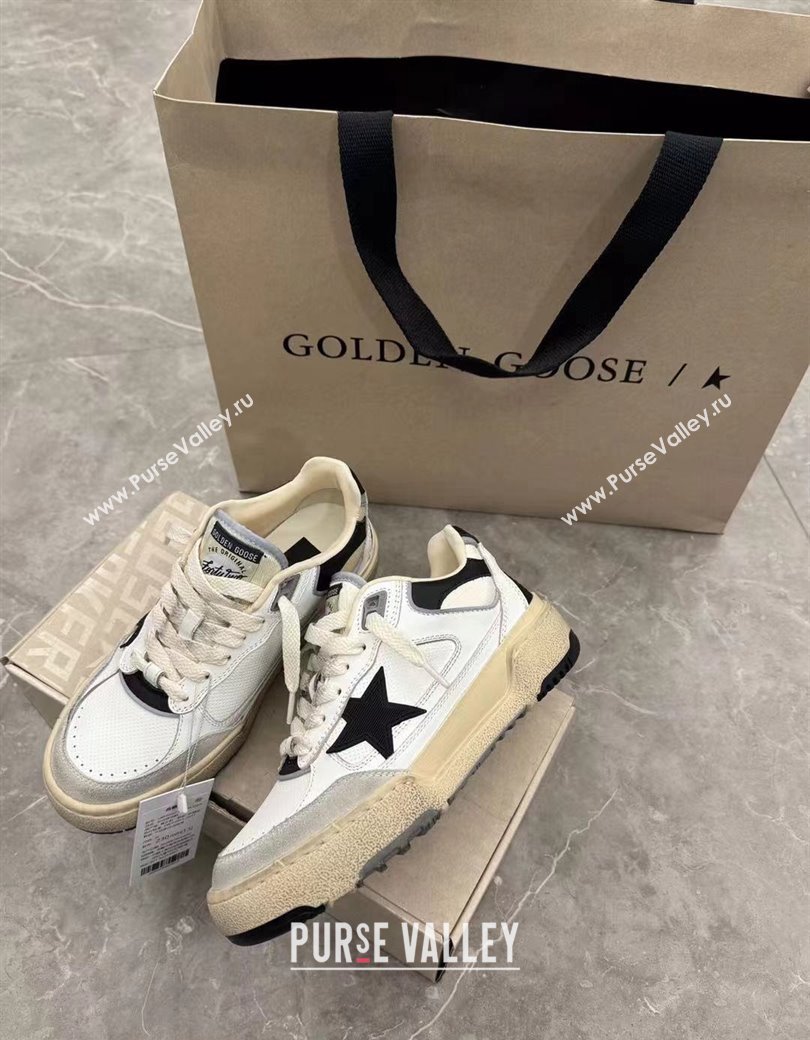 Golden Goose Forty2 with black star and black leather heel tab Black/White 2024 1224 (13-241224010)