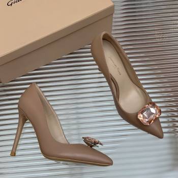 Gianvito Rossi Jaipur Pumps 10.5cm in Lambskin with Maxi Stone Apricot 2025 (MD-250428138)