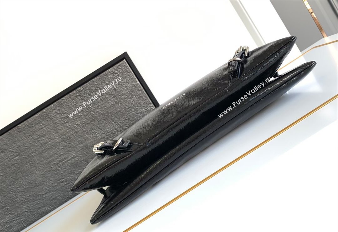 Givenchy Small Ptit Voyou bag in patent leather Black 2025 (Ys-250408013)