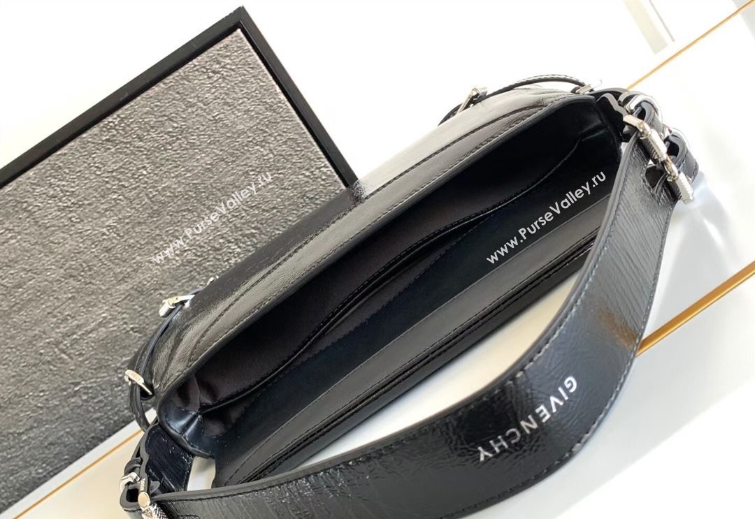 Givenchy Small Ptit Voyou bag in patent leather Black 2025 (Ys-250408013)