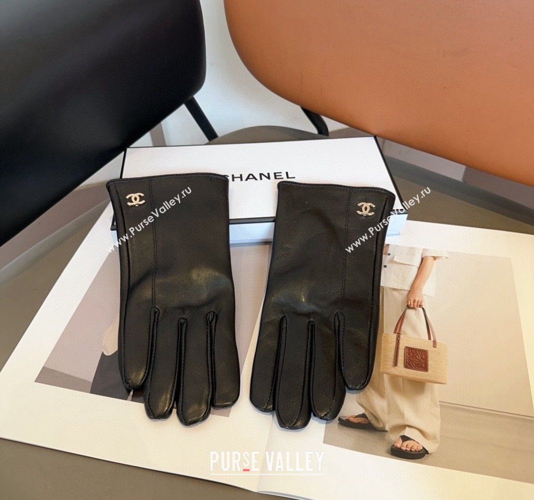 Chanel Lambskin and Cashmere Gloves with Metal-Tone CC Black 2024 1023 (A-241023107)