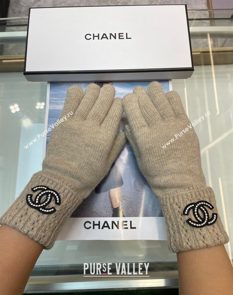 Chanel Cashmere Knit Gloves with Strass CC Beige 2024 1023 (A-241023135)