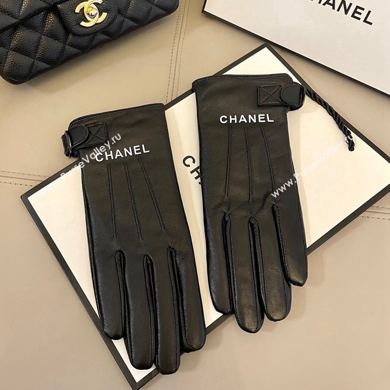 Chanel Black Lambskin Gloves with White CHANEL 2024 1129 (A-241129059)