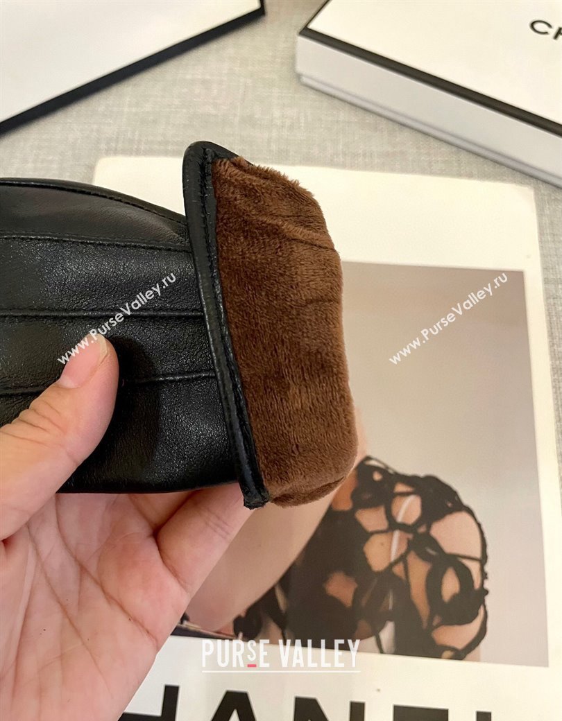 Chanel Black Lambskin Gloves with White CHANEL 2024 1129 (A-241129059)