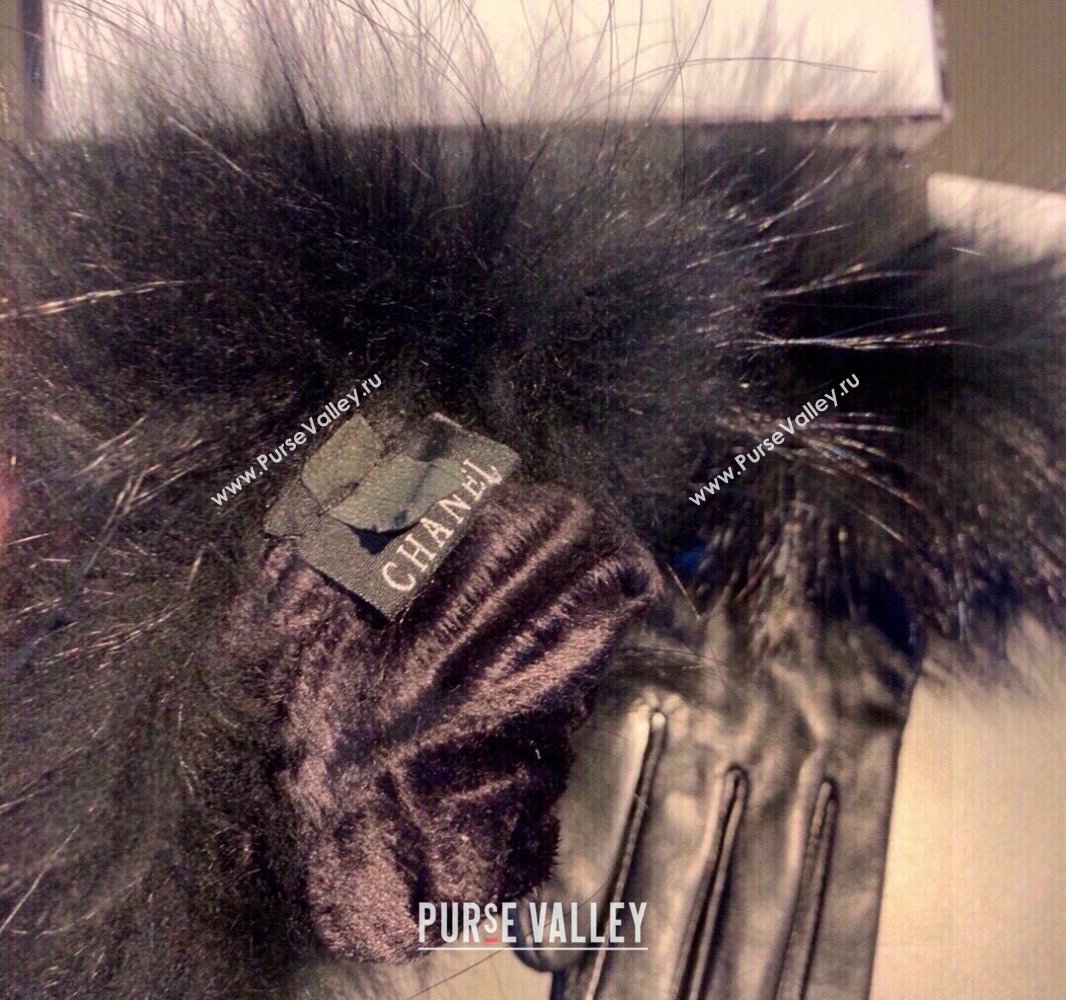 Chanel Rabbit Fur and Black Lambskin Gloves with Fox Fur Charm Blue 2024 1129 (XMN-241129045)