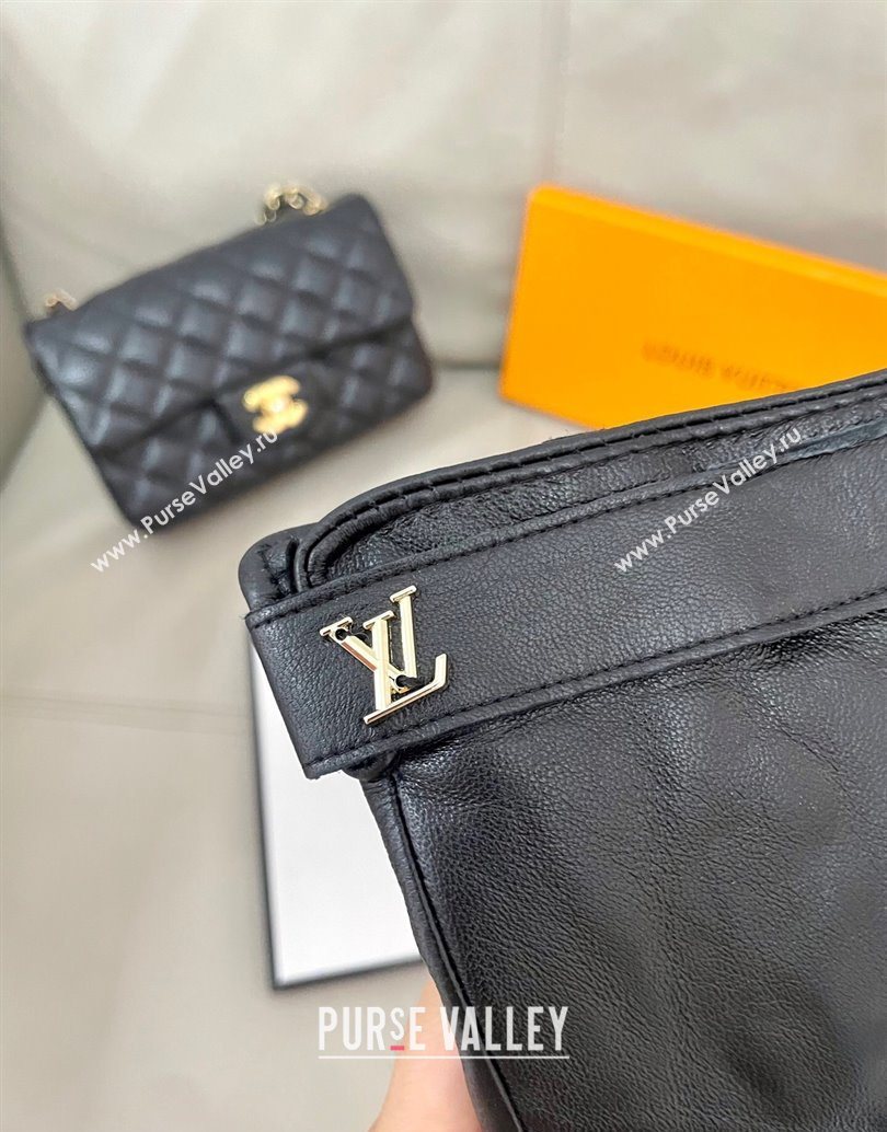Louis Vuitton Lambskin Gloves with Monogram Black 2025 1111 (SHI-251112075)