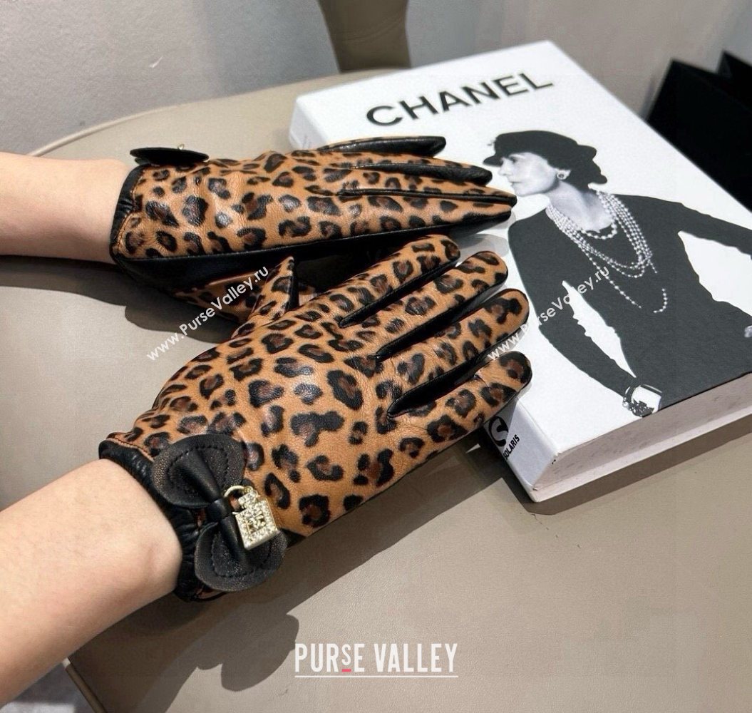 Chanel Printed Lambskin and Cashmere Gloves Brown 2025 1111 (XMN-251112065)